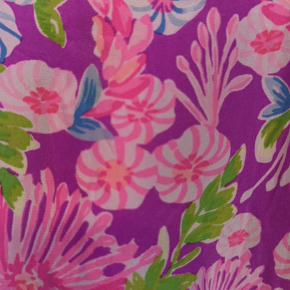 Lilly Pulitzer Elsa silk top “Amethyst Moms the Word” print EEUC - Picture 5 of 10